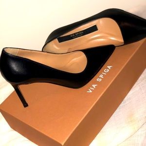 VIA SPIGA PUMPS
